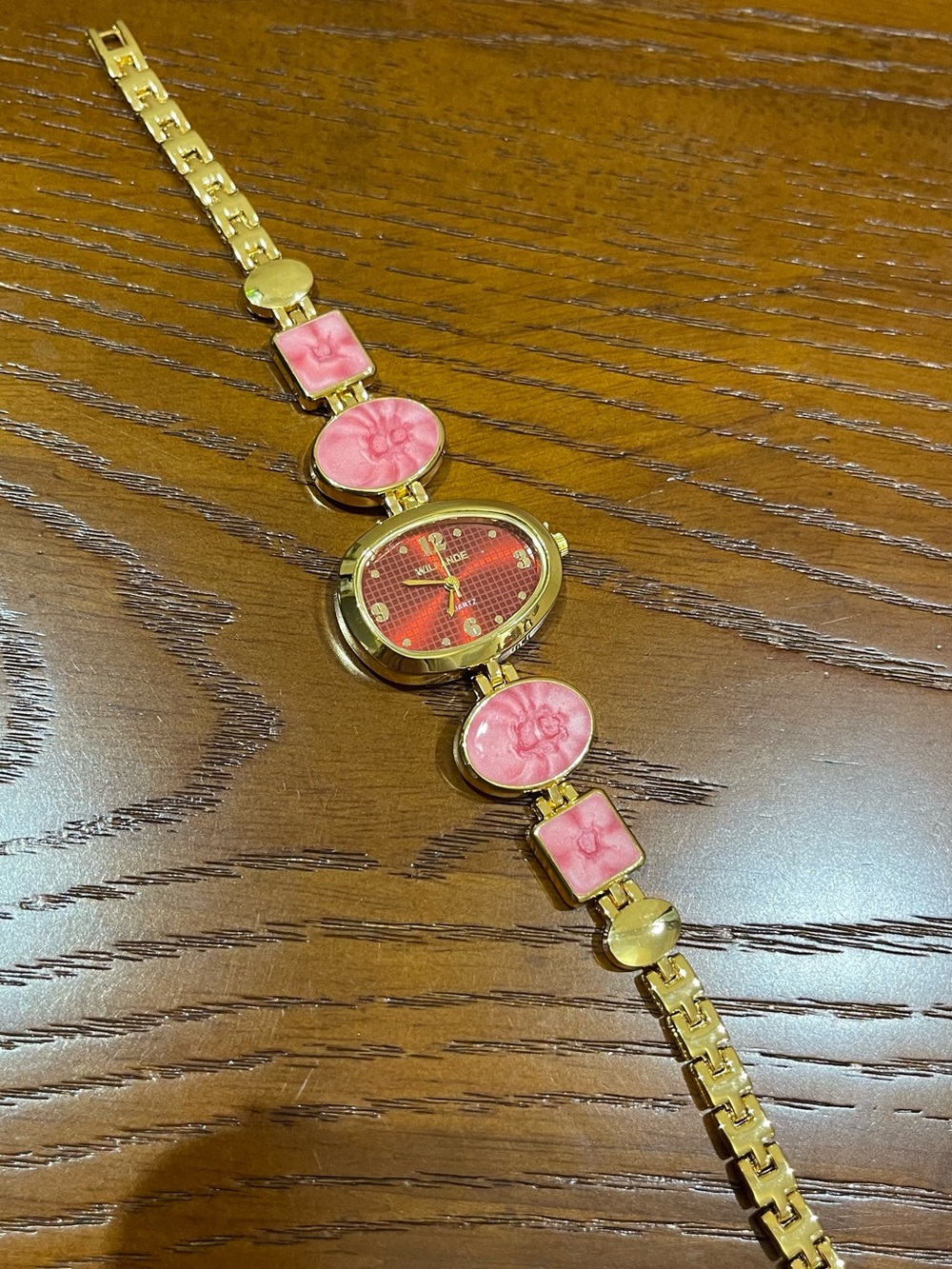 Gold-Tone Pink Dial Ladies Bracelet Watch - new battery included - Picture 2 of 3